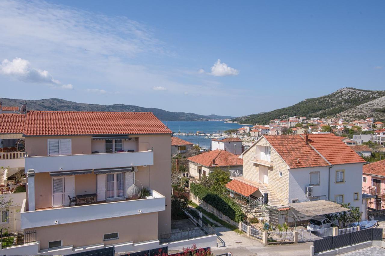 Villa Barbara & Zoran With Heated Swimming Pool Seget Vranjica Exterior foto
