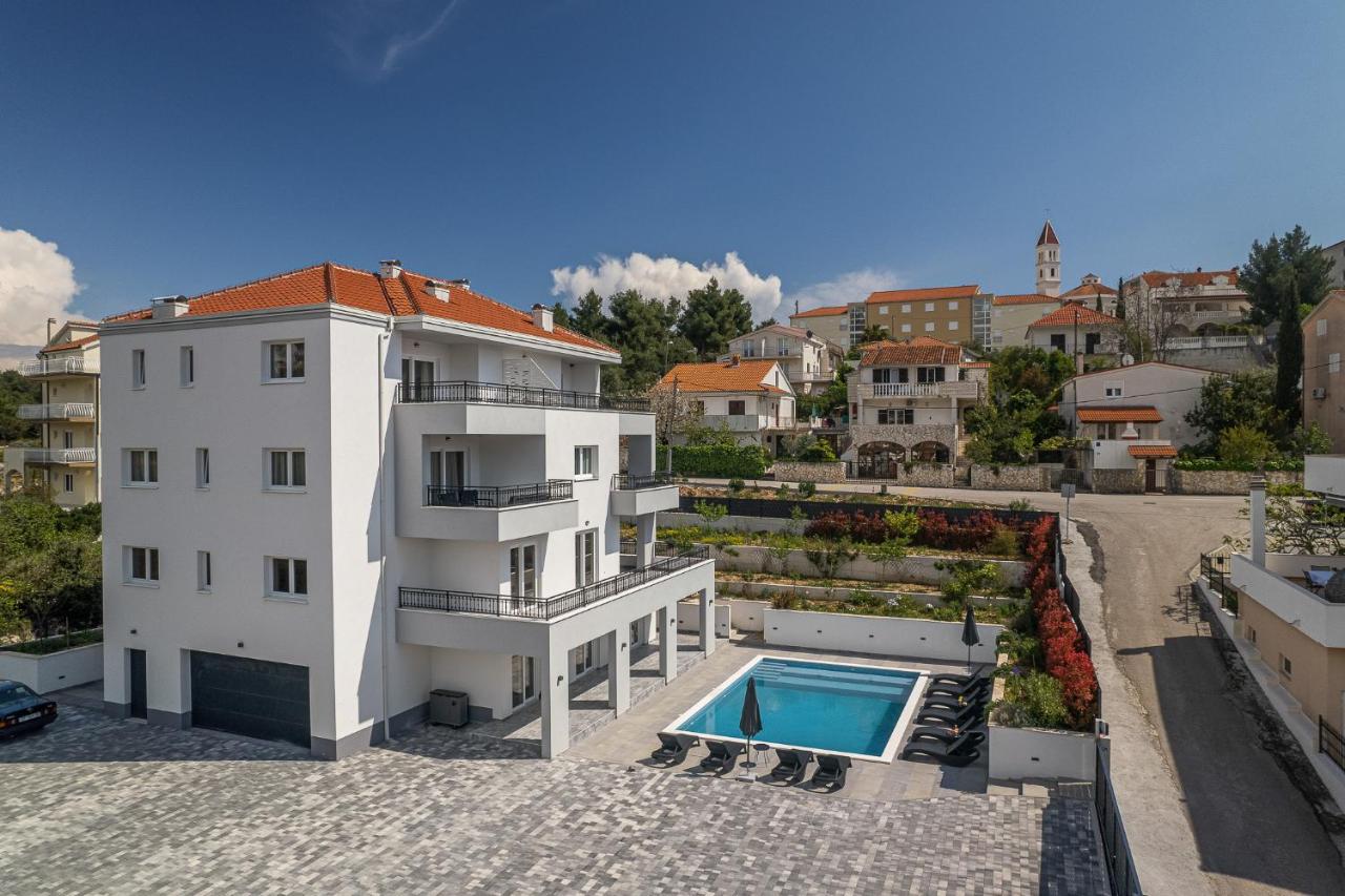 Villa Barbara & Zoran With Heated Swimming Pool Seget Vranjica Exterior foto